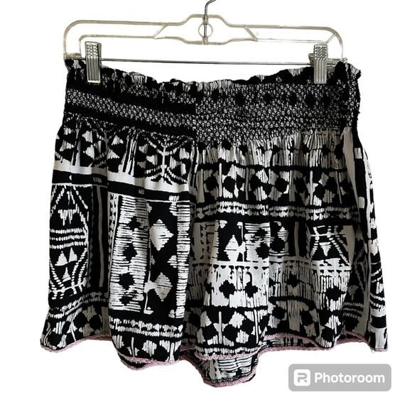 American rag women’s shorts‎ large black white - Picture 1 of 8